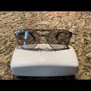 Cute Versace Glam Medusa sunglasses